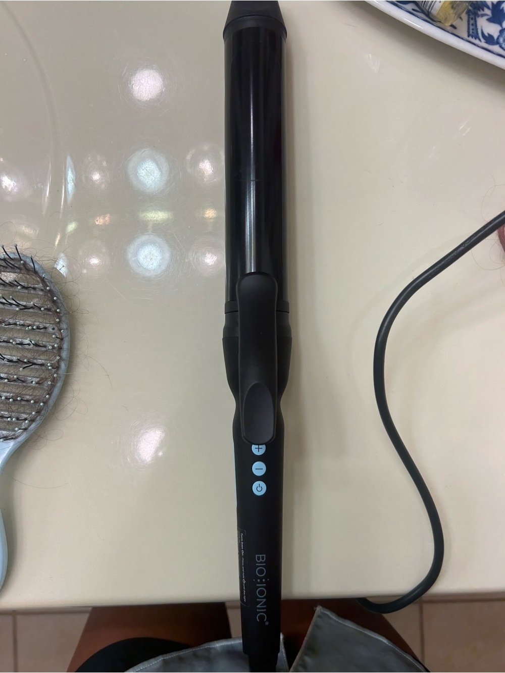 Bio Ionic Black Curling Iron - Sleek Black Finish 1.5”